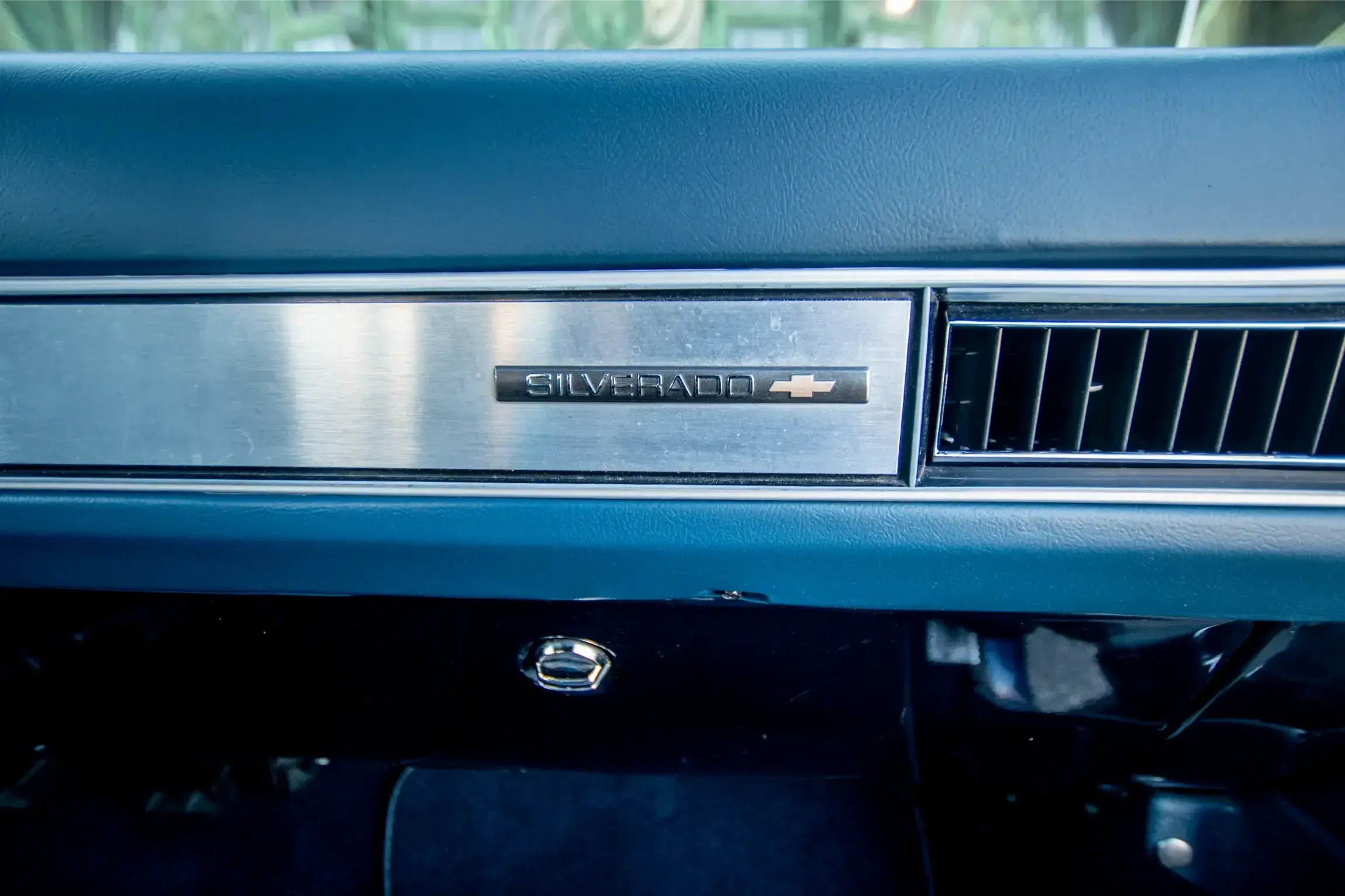 Sold: 1990 Chevrolet K5 Blazer V1500 4×4