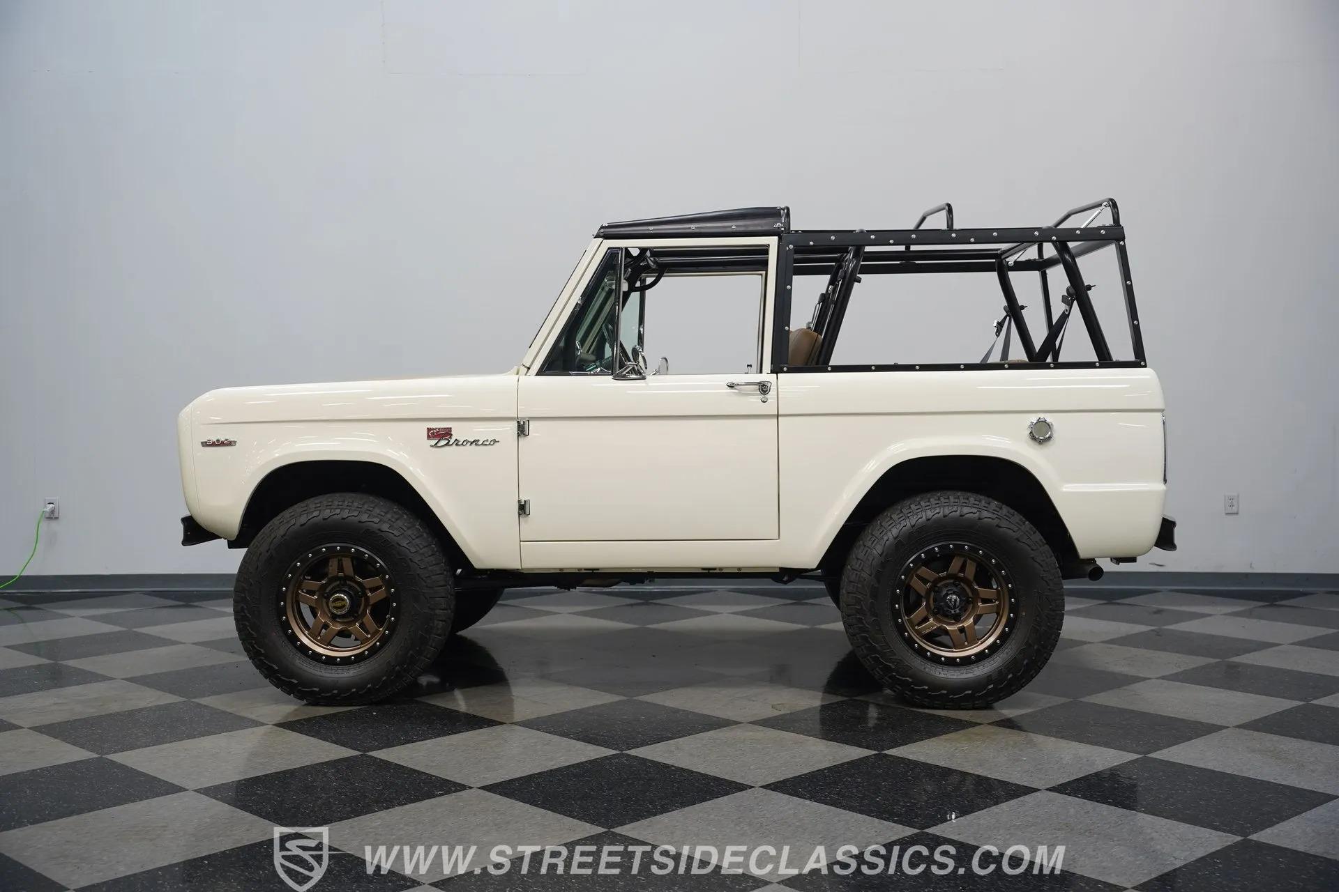 1967 Ford Bronco - 3