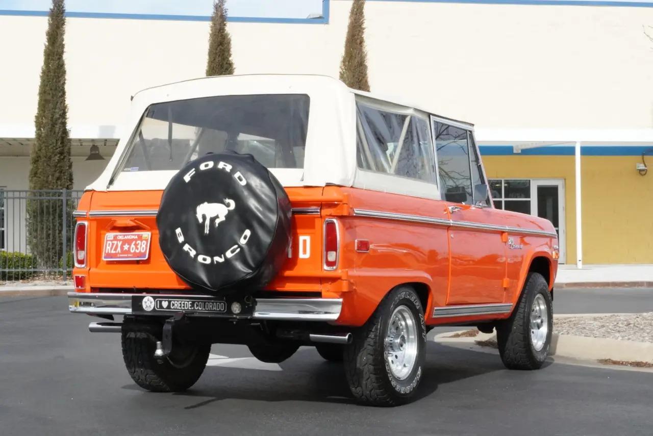 Restored 1971 Ford Bronco - 4