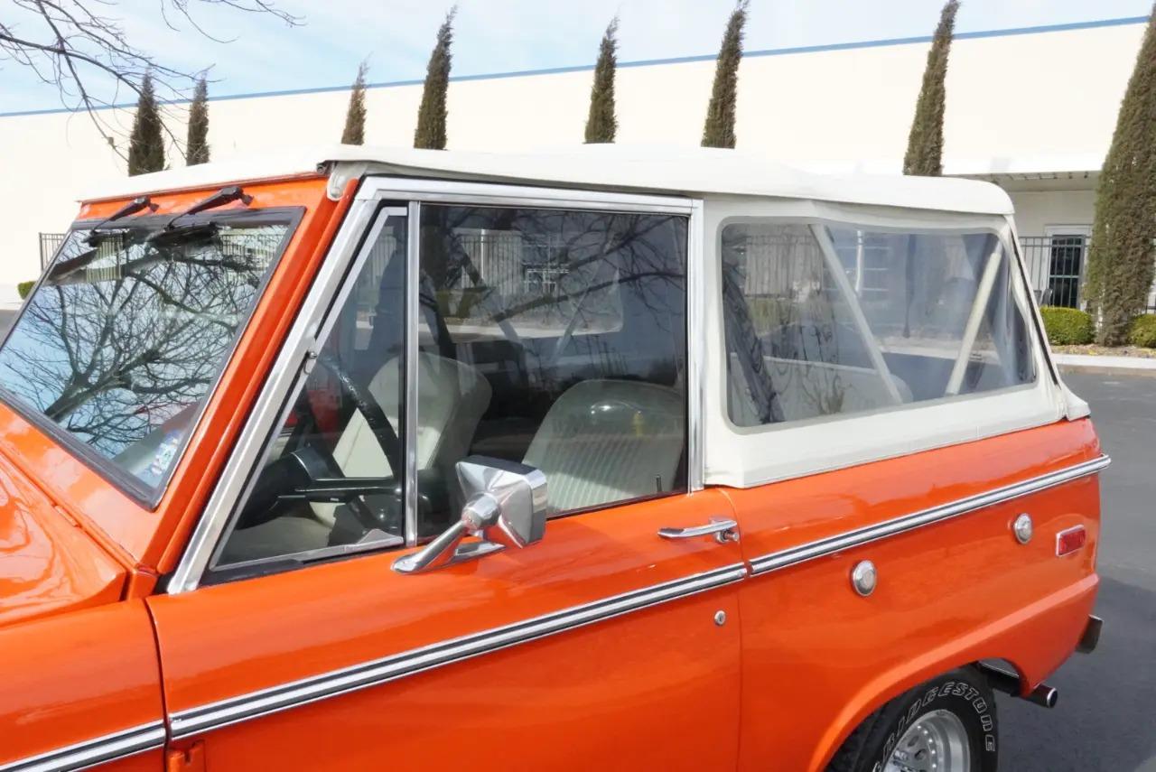 Restored 1971 Ford Bronco