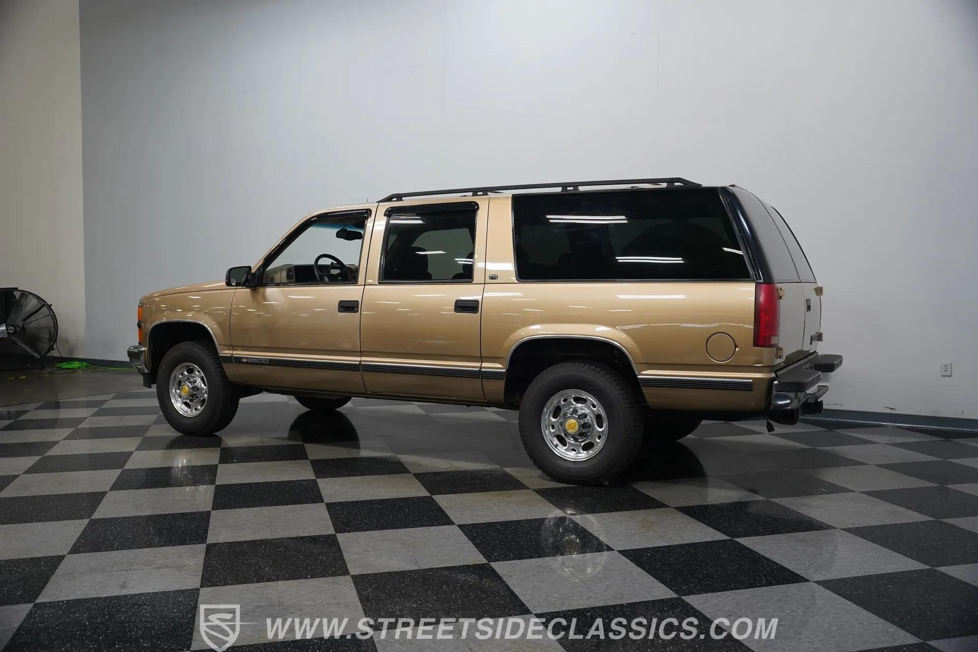1999 Chevrolet Suburban 2500 - 5