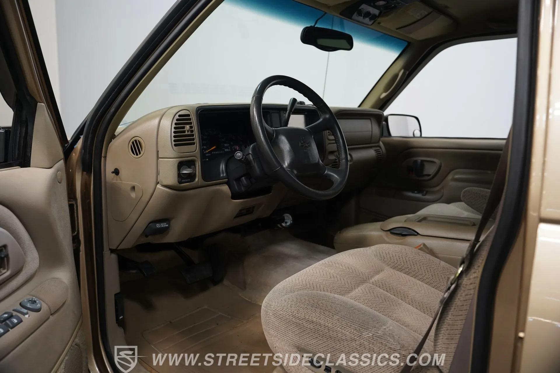 1999 Chevrolet Suburban 2500