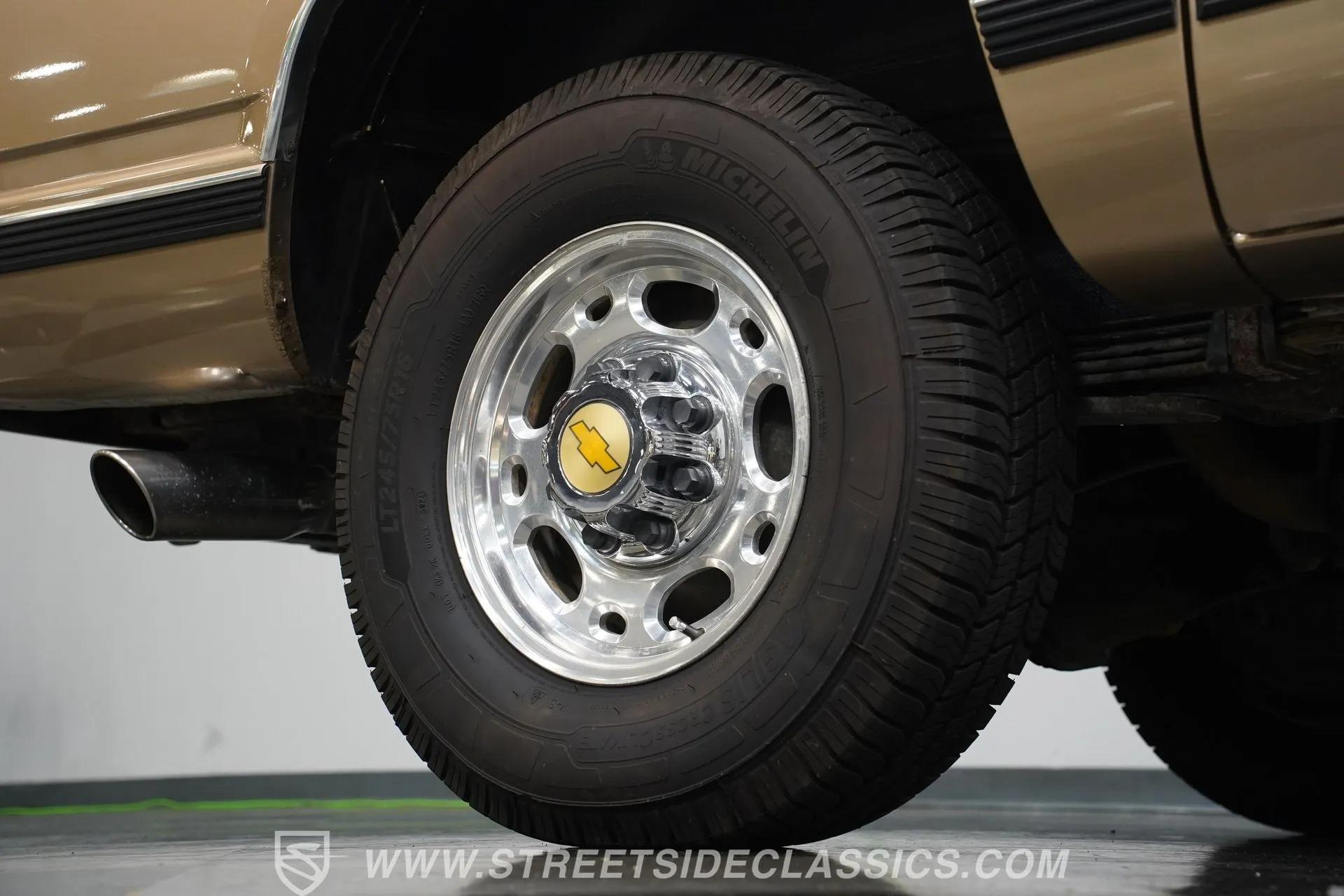 1999 Chevrolet Suburban 2500