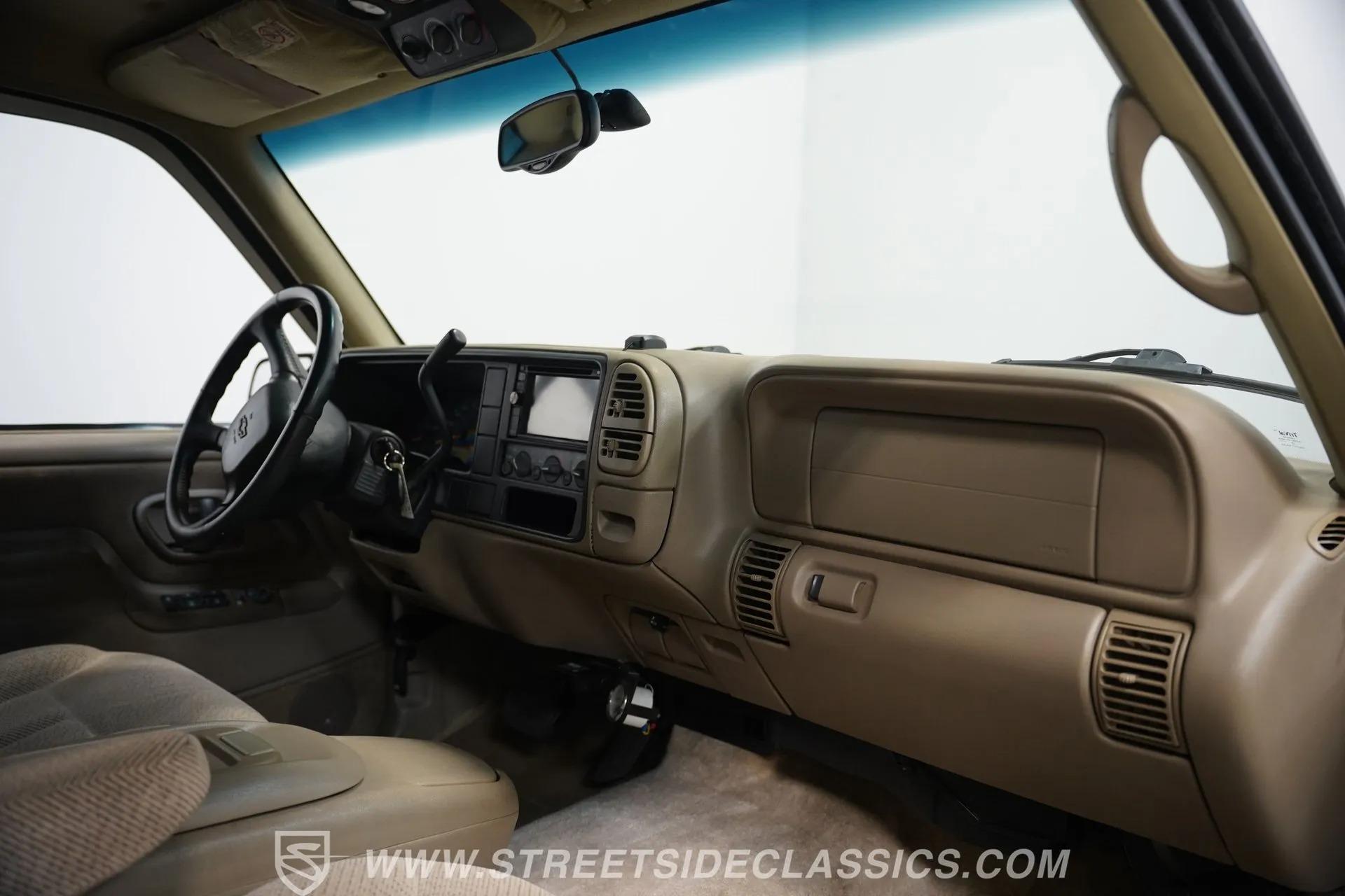 1999 Chevrolet Suburban 2500