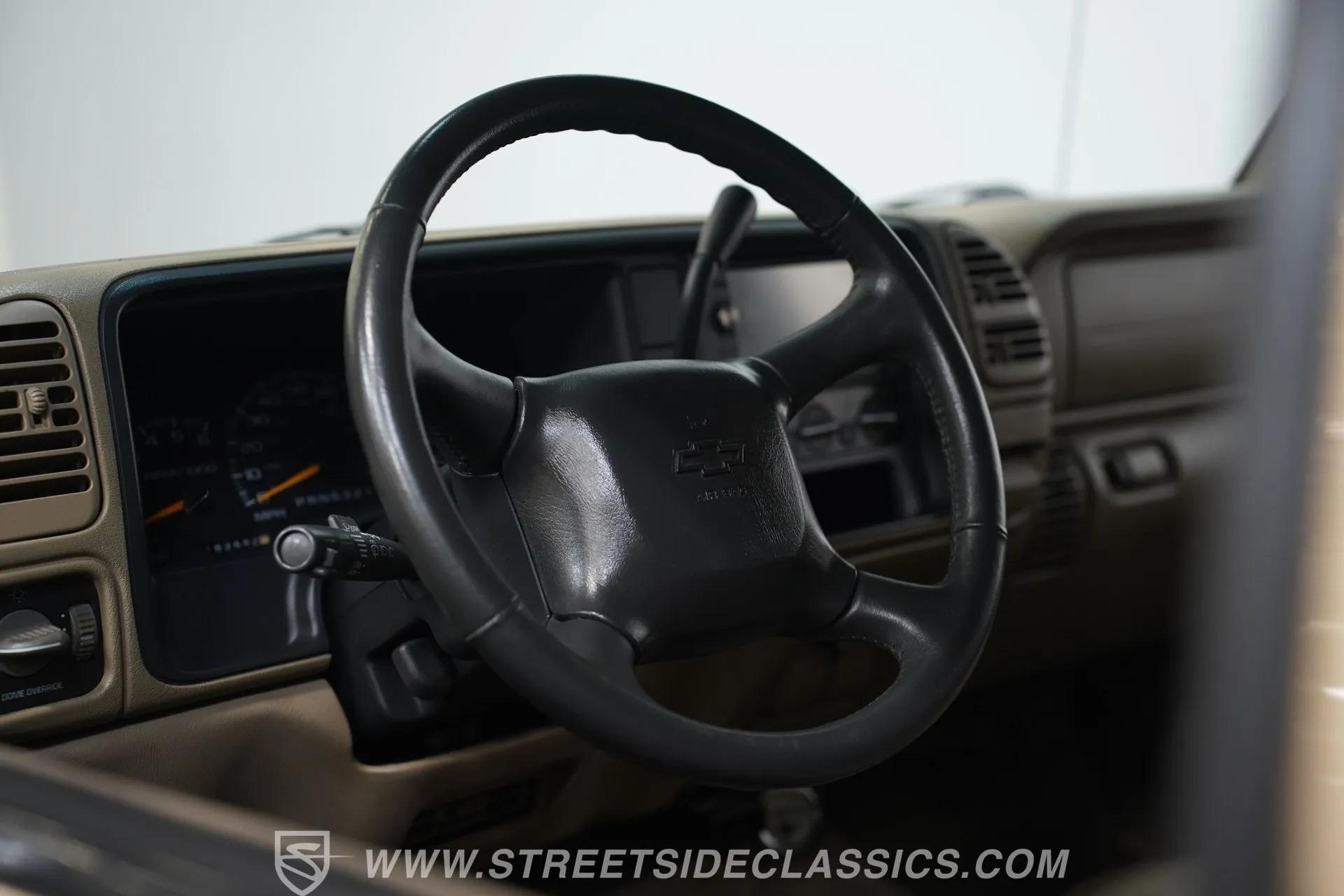 1999 Chevrolet Suburban 2500