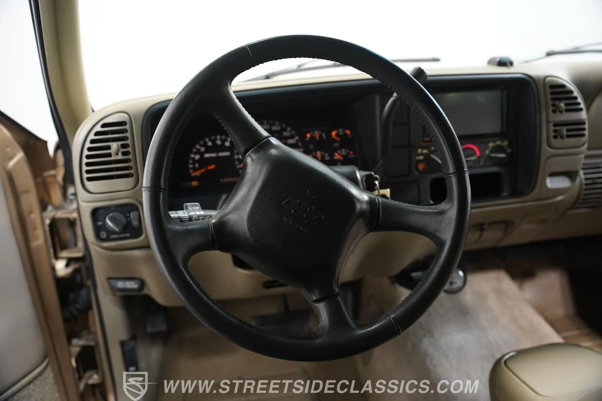 1999 Chevrolet Suburban 2500