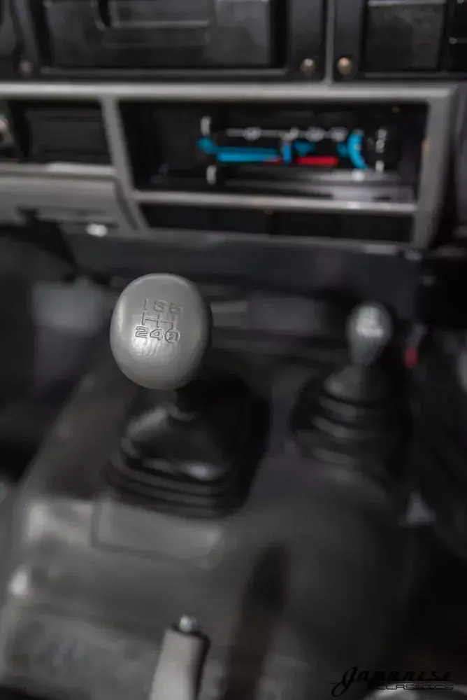 1992 Land Cruiser J77