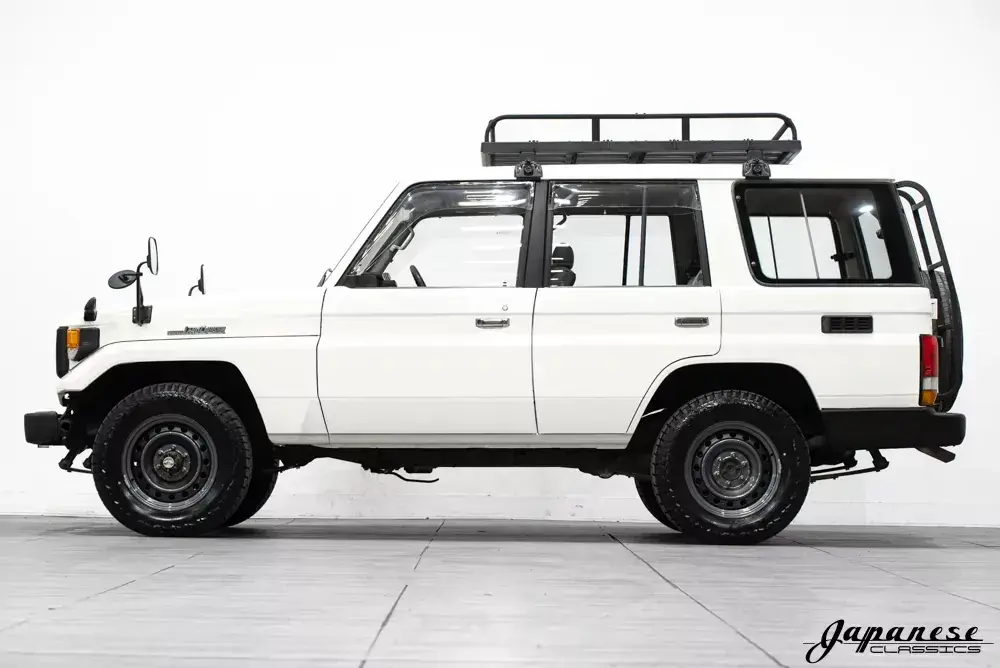 1992 Land Cruiser J77 - 2