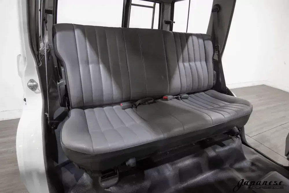 1992 Land Cruiser J77