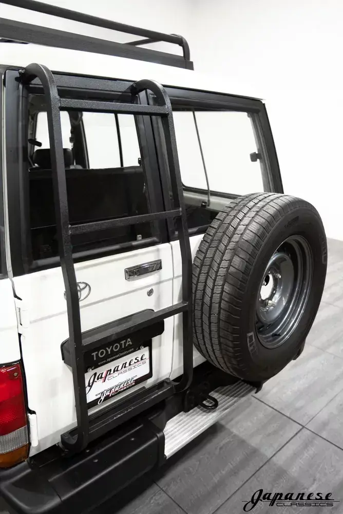 1992 Land Cruiser J77