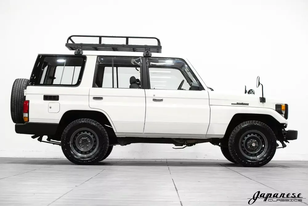1992 Land Cruiser J77