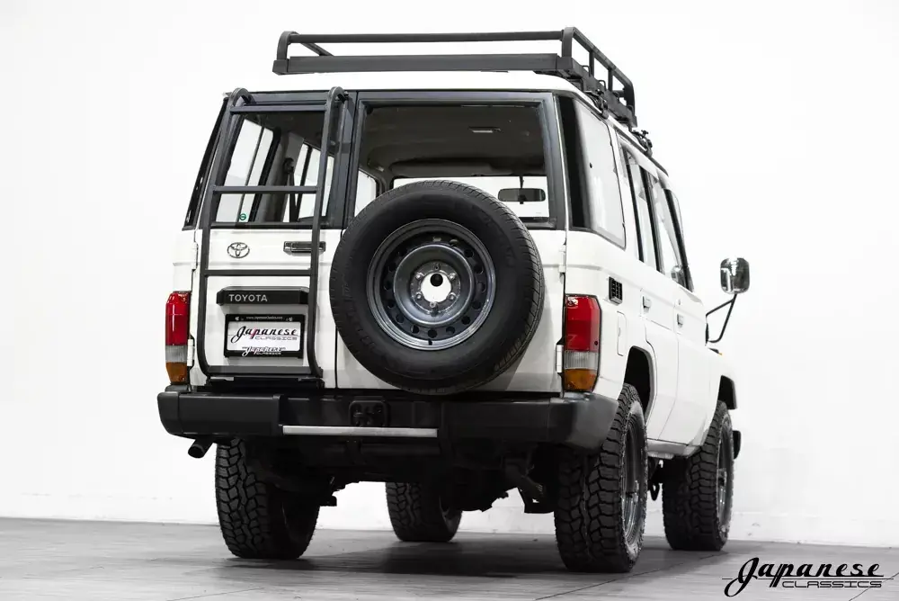 1992 Land Cruiser J77