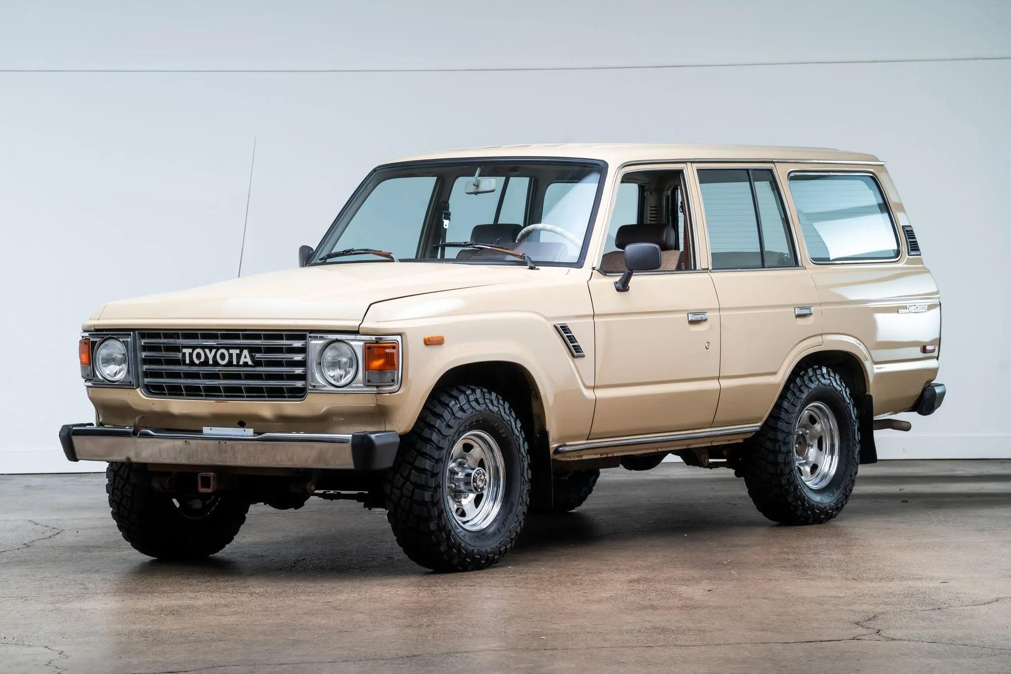  Toyota Land Cruiser