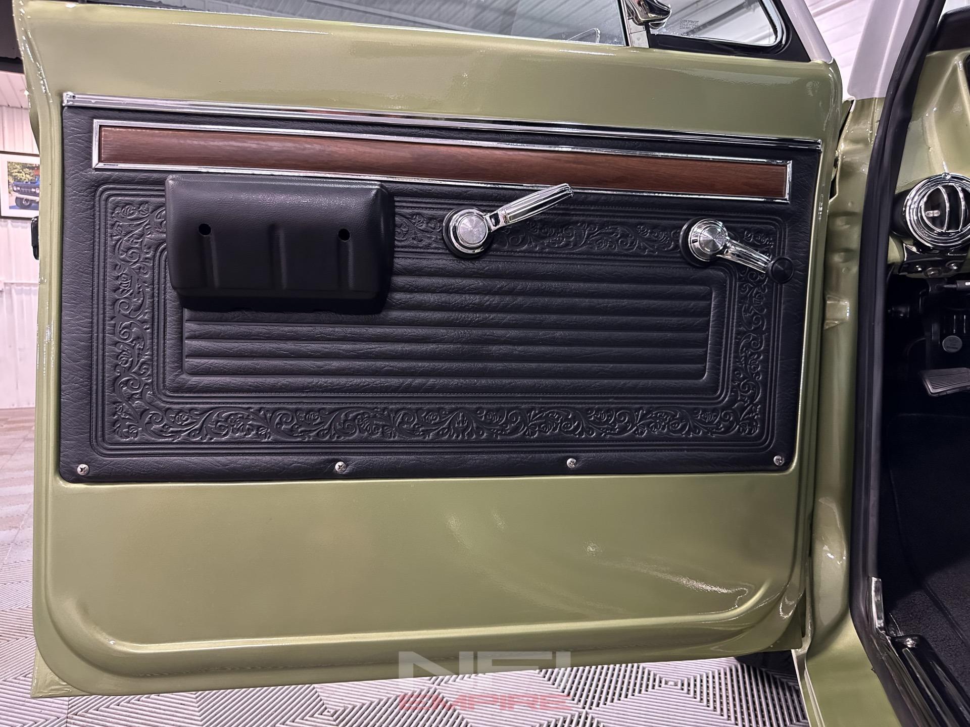 1972 Chevrolet C10 4x4 Restomod
