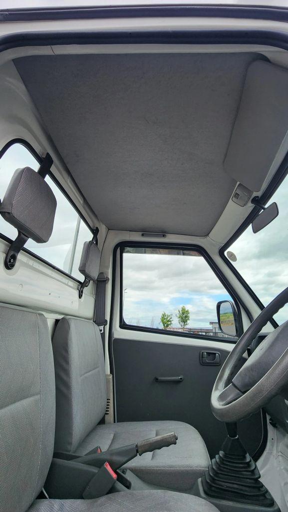 2001 Mitsubishi Minicab