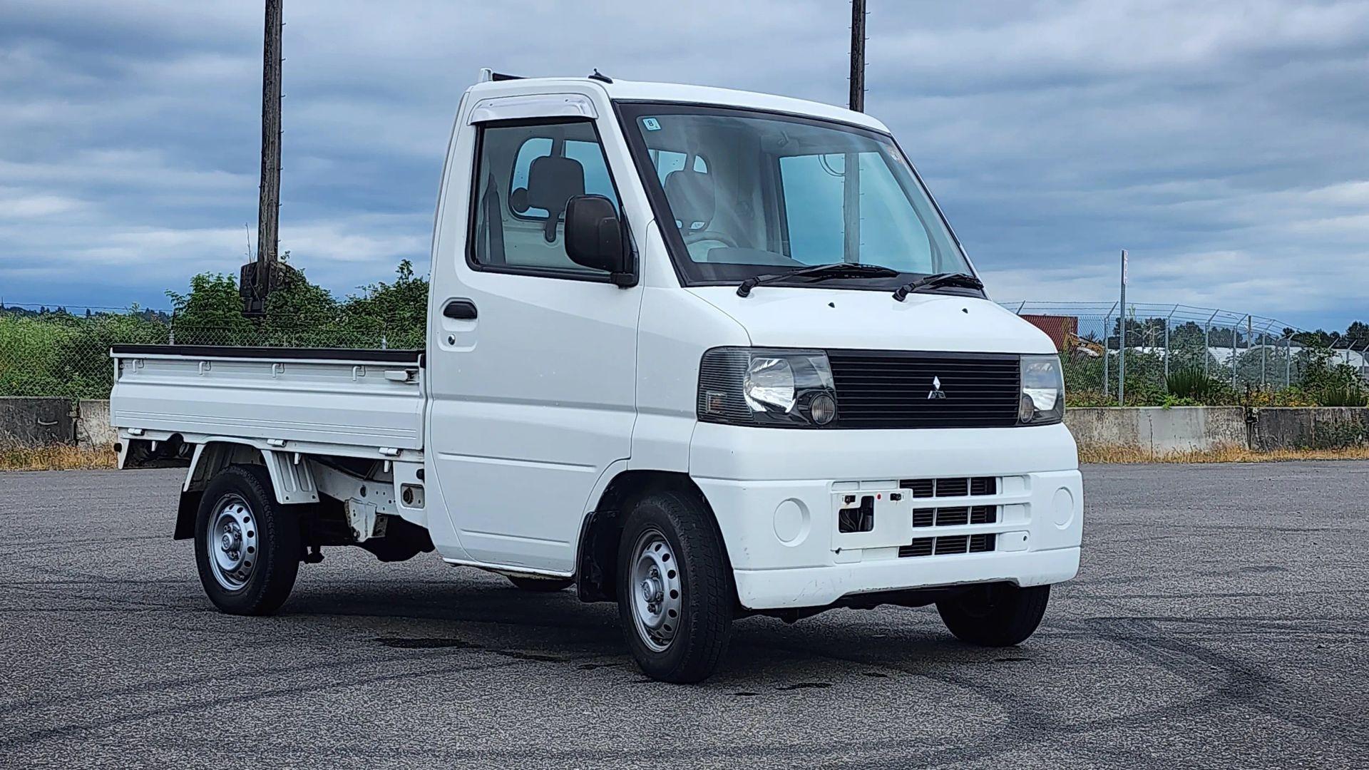 2001 Mitsubishi Minicab