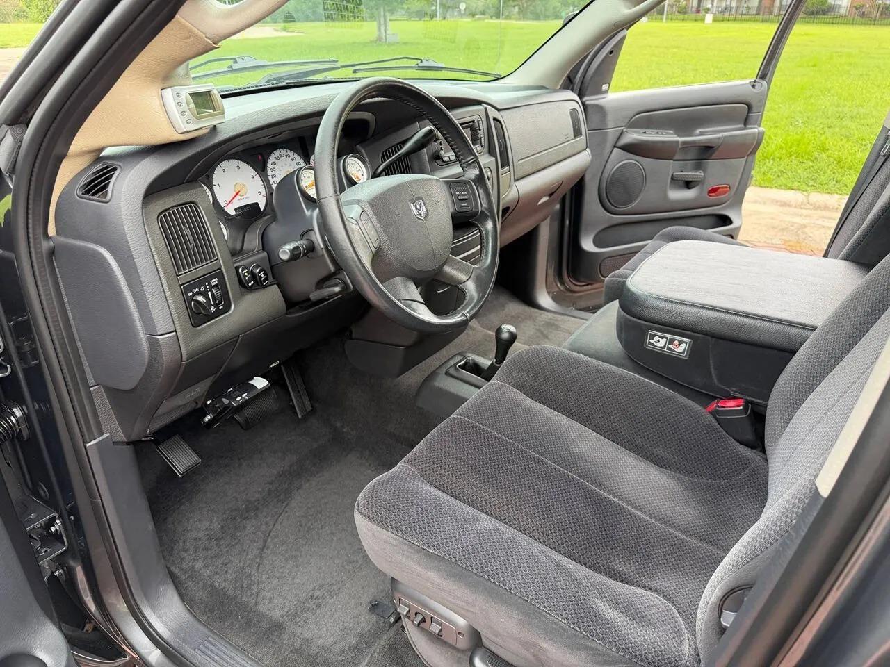 2004 Dodge Ram 2500 SLT