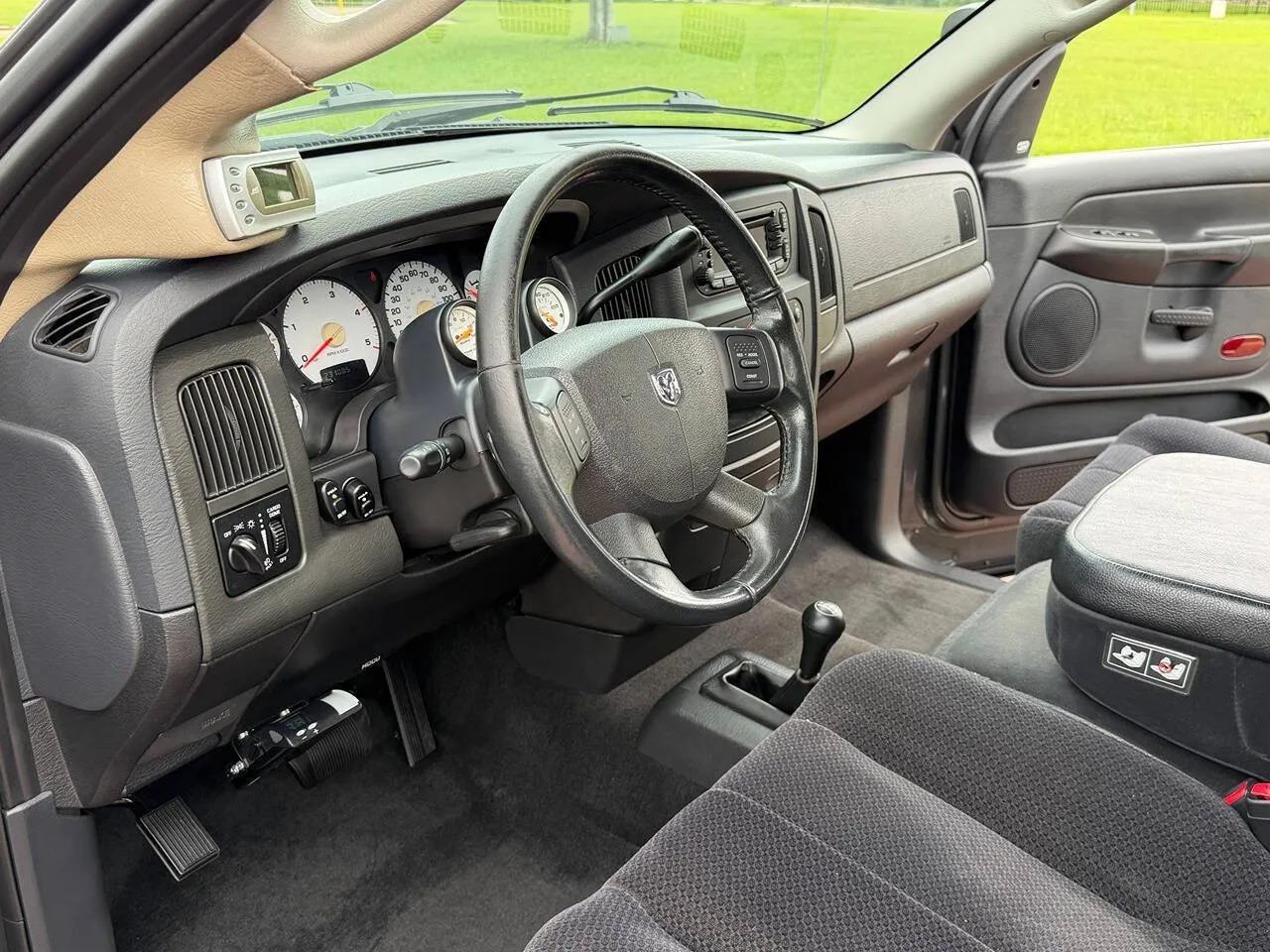 2004 Dodge Ram 2500 SLT