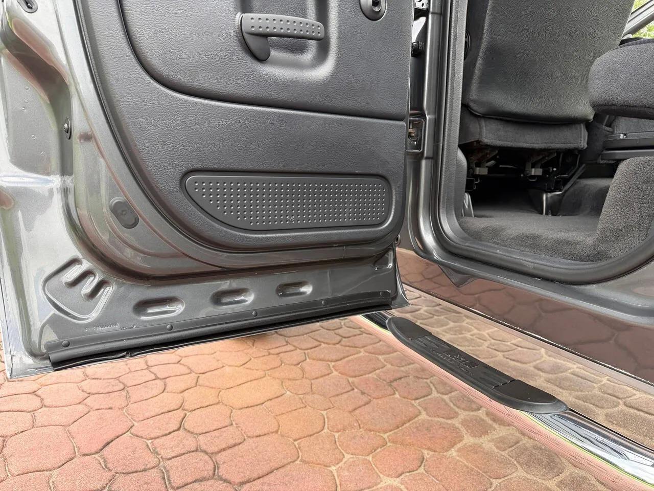 2004 Dodge Ram 2500 SLT