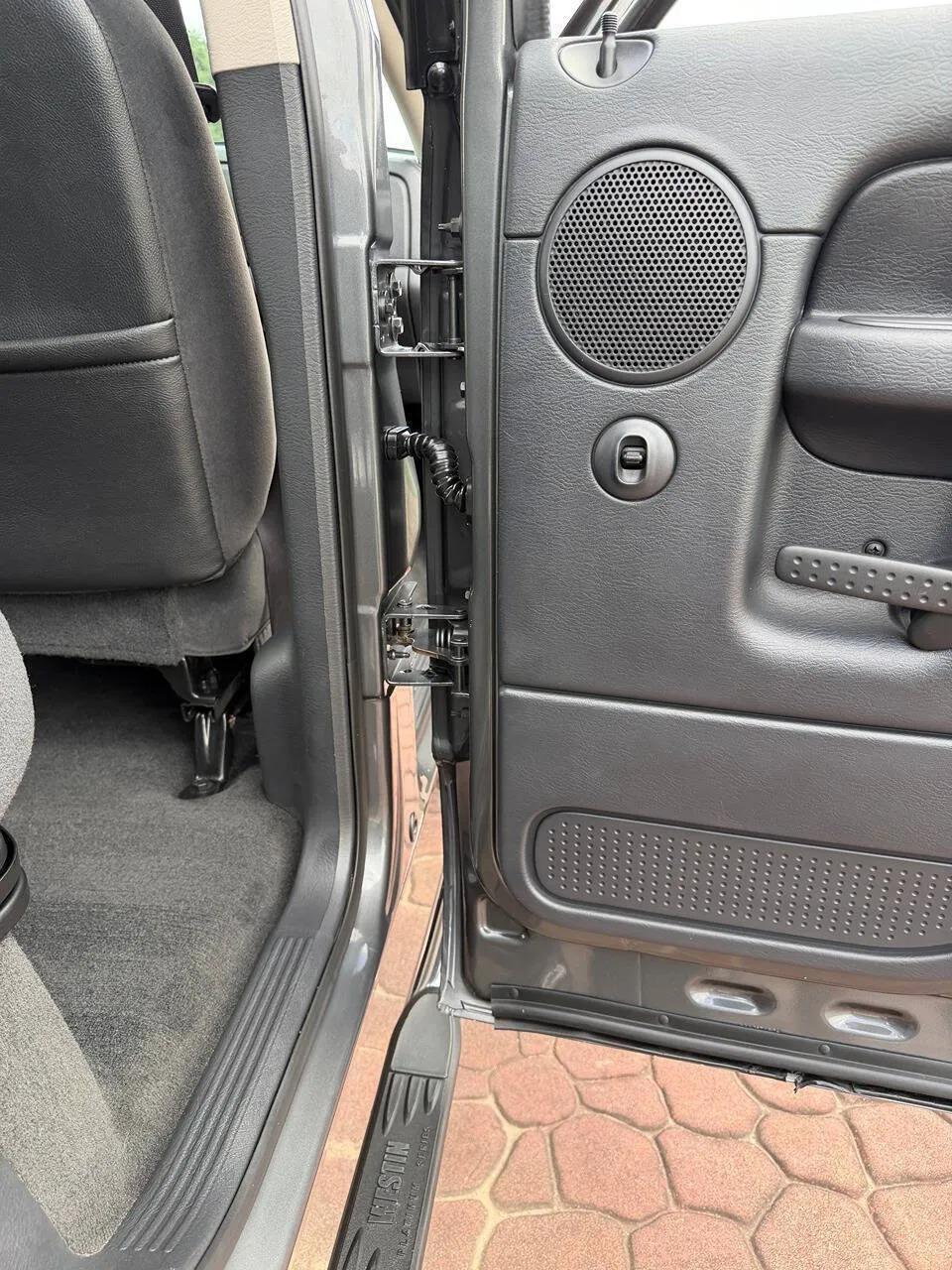 2004 Dodge Ram 2500 SLT