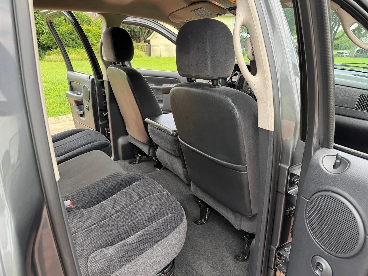 2004 Dodge Ram 2500 SLT