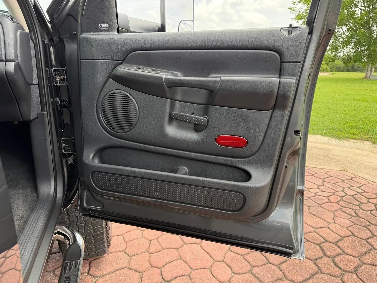 2004 Dodge Ram 2500 SLT