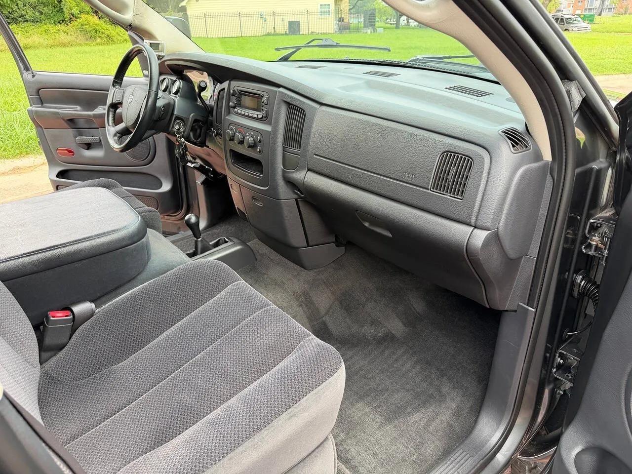 2004 Dodge Ram 2500 SLT