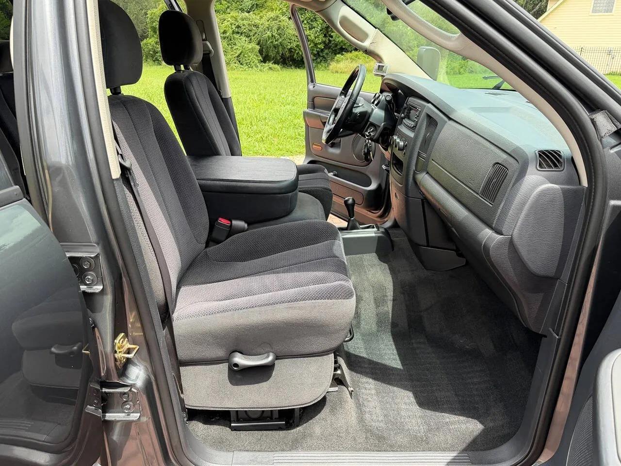 2004 Dodge Ram 2500 SLT