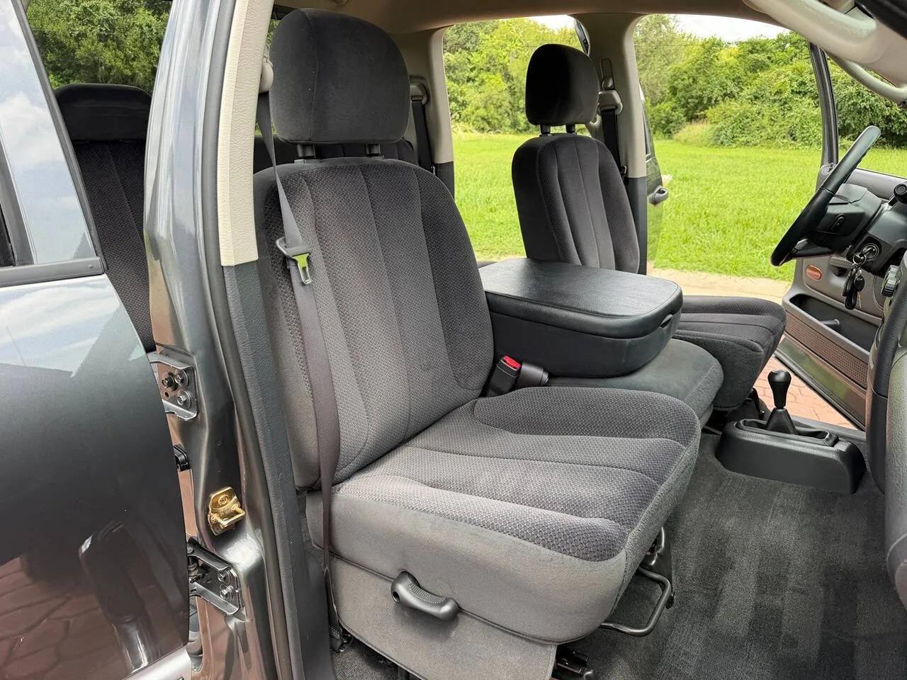 2004 Dodge Ram 2500 SLT