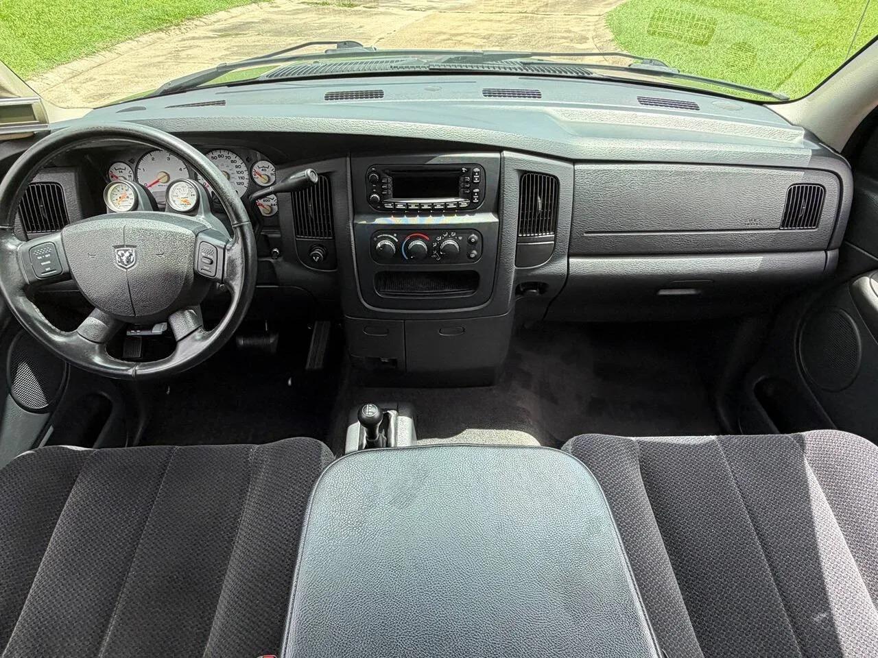 2004 Dodge Ram 2500 SLT