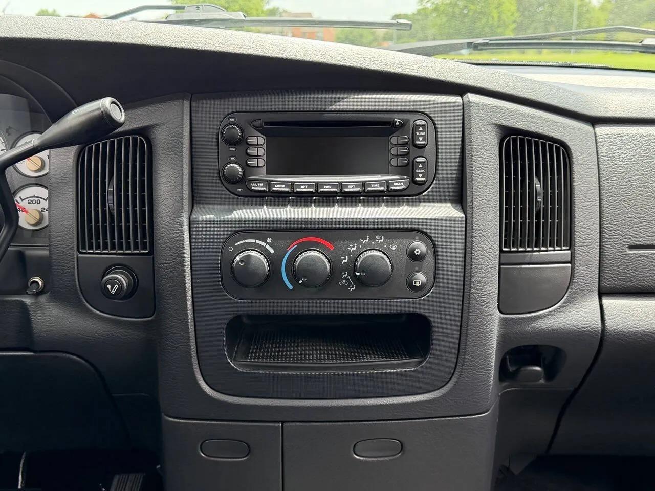 2004 Dodge Ram 2500 SLT