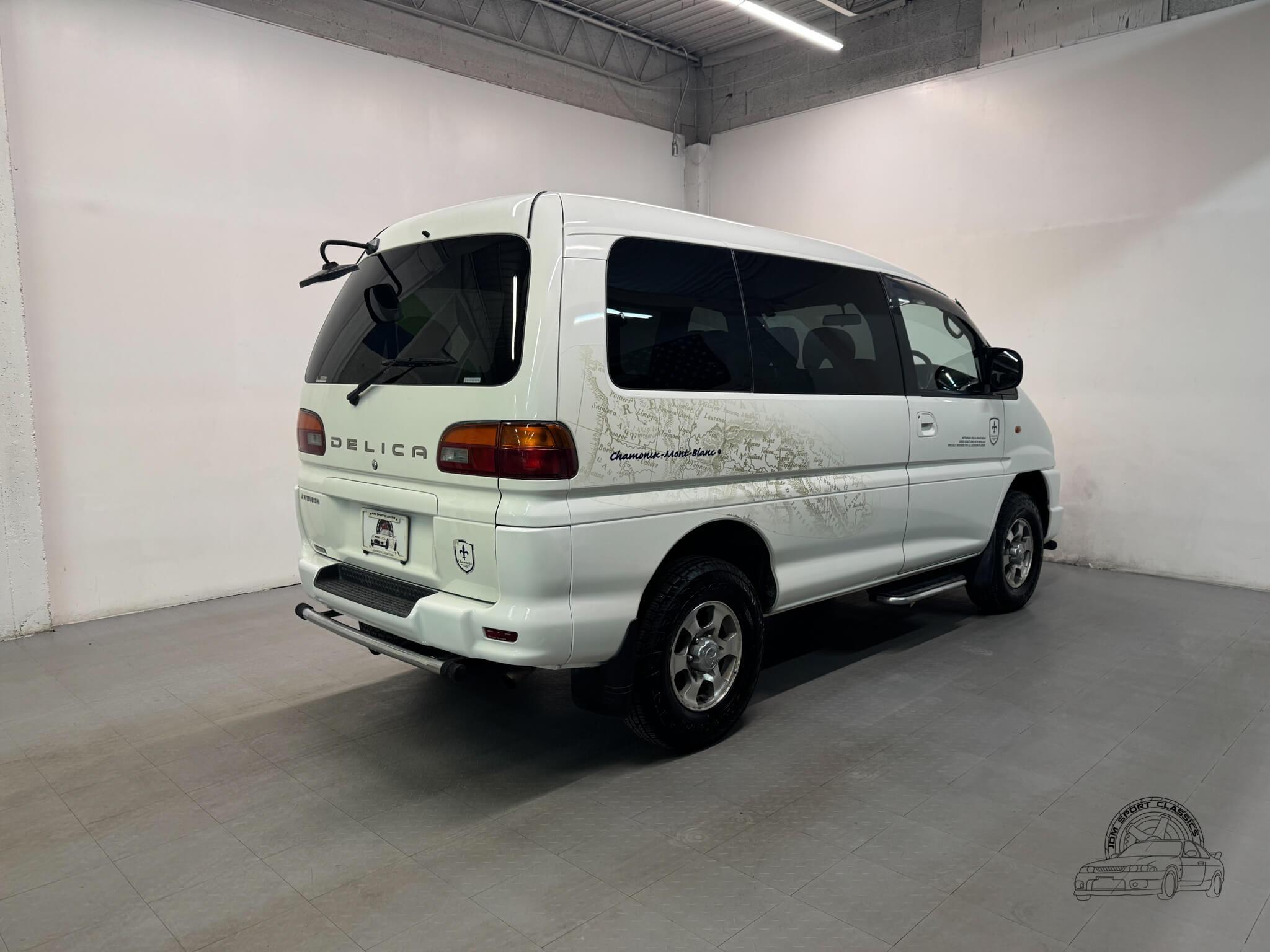 2000 Mitsubishi Delica Space Gear Chamonix