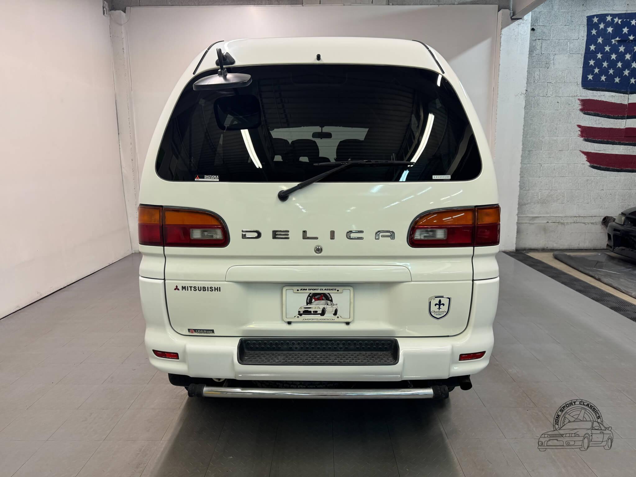 2000 Mitsubishi Delica Space Gear Chamonix