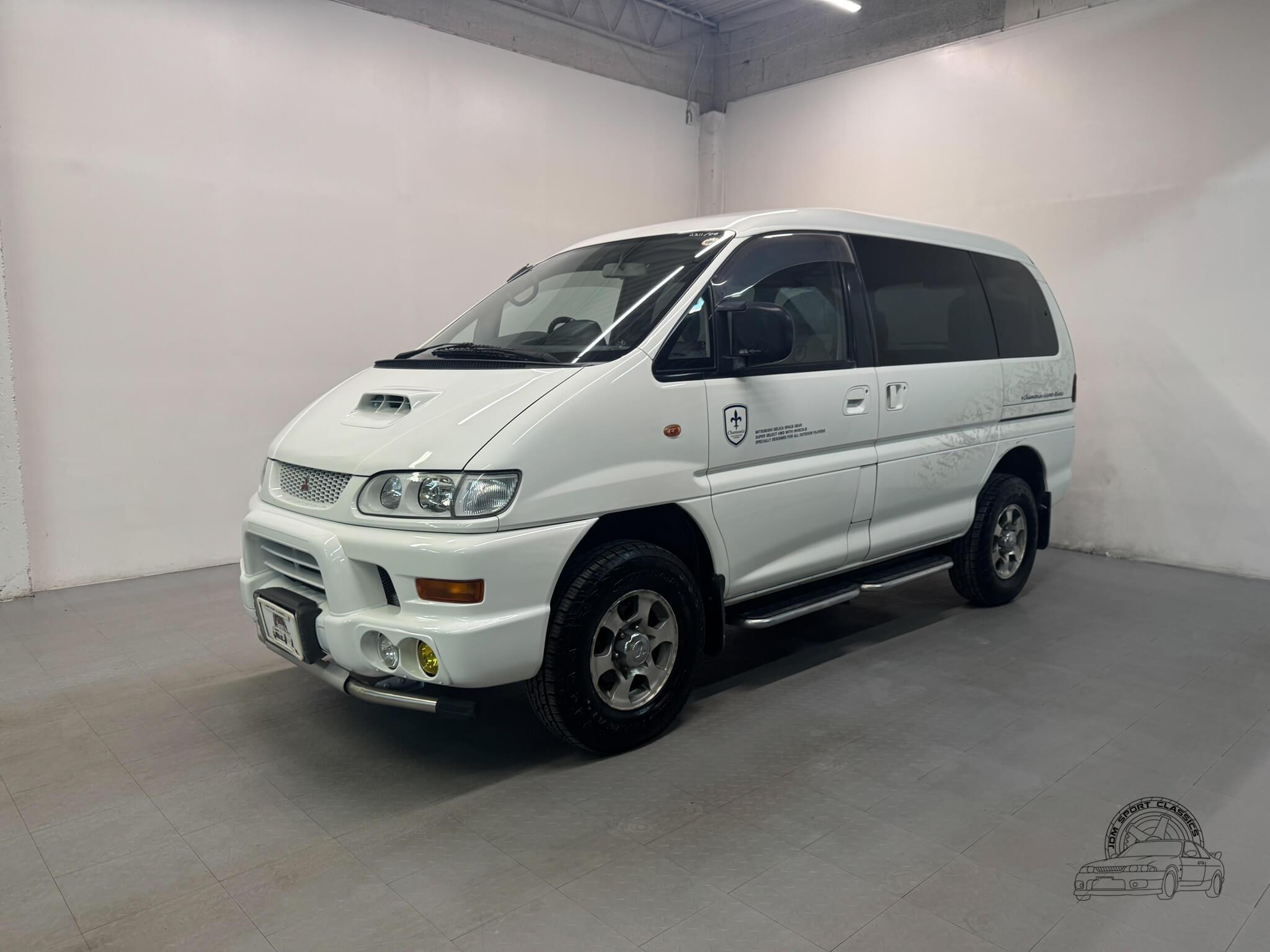 2000 Mitsubishi Delica Space Gear Chamonix - 3