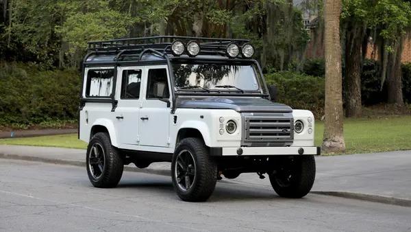  Land Rover Defender