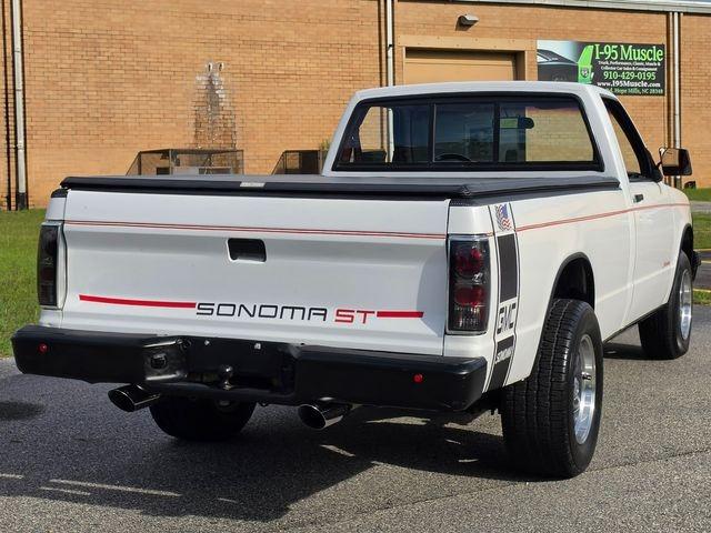 V8-Powered 1991 GMC Sonoma