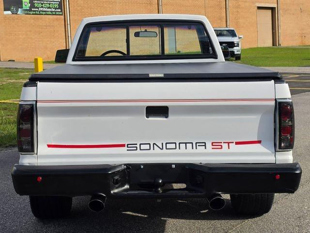 V8-Powered 1991 GMC Sonoma