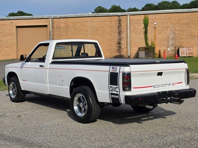V8-Powered 1991 GMC Sonoma