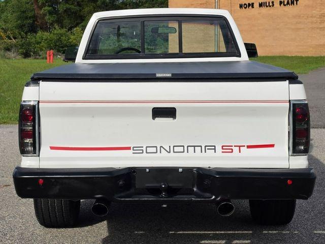 V8-Powered 1991 GMC Sonoma