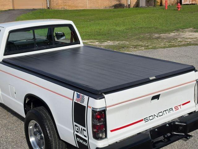 V8-Powered 1991 GMC Sonoma