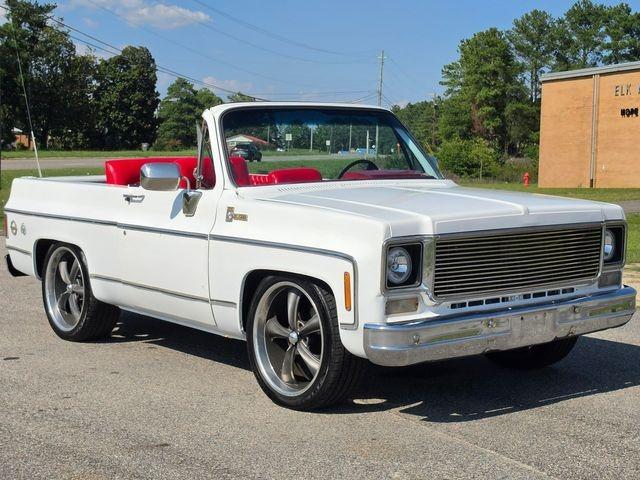 1975 Chevrolet Blazer Cheyenne RWD - 2