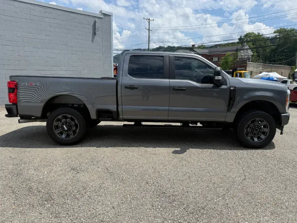 2023 Ford F-250 XL Super Duty Crew Cab