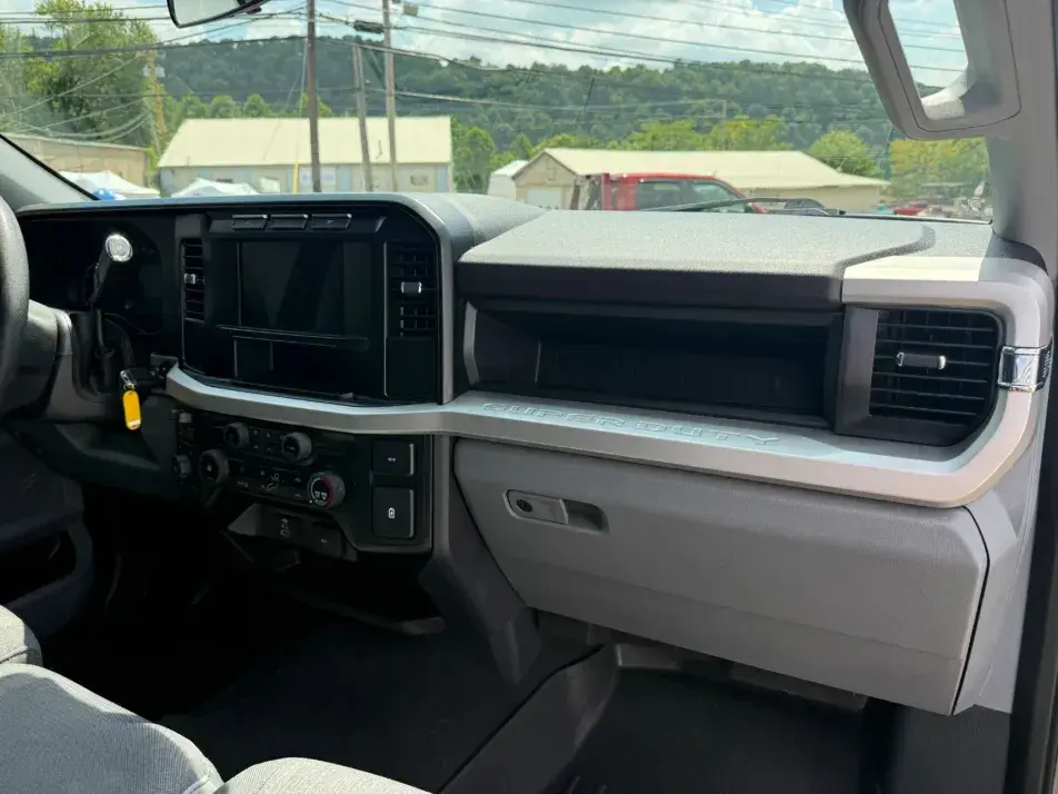 2023 Ford F-250 XL Super Duty Crew Cab