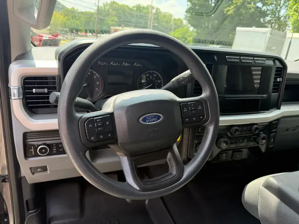 2023 Ford F-250 XL Super Duty Crew Cab