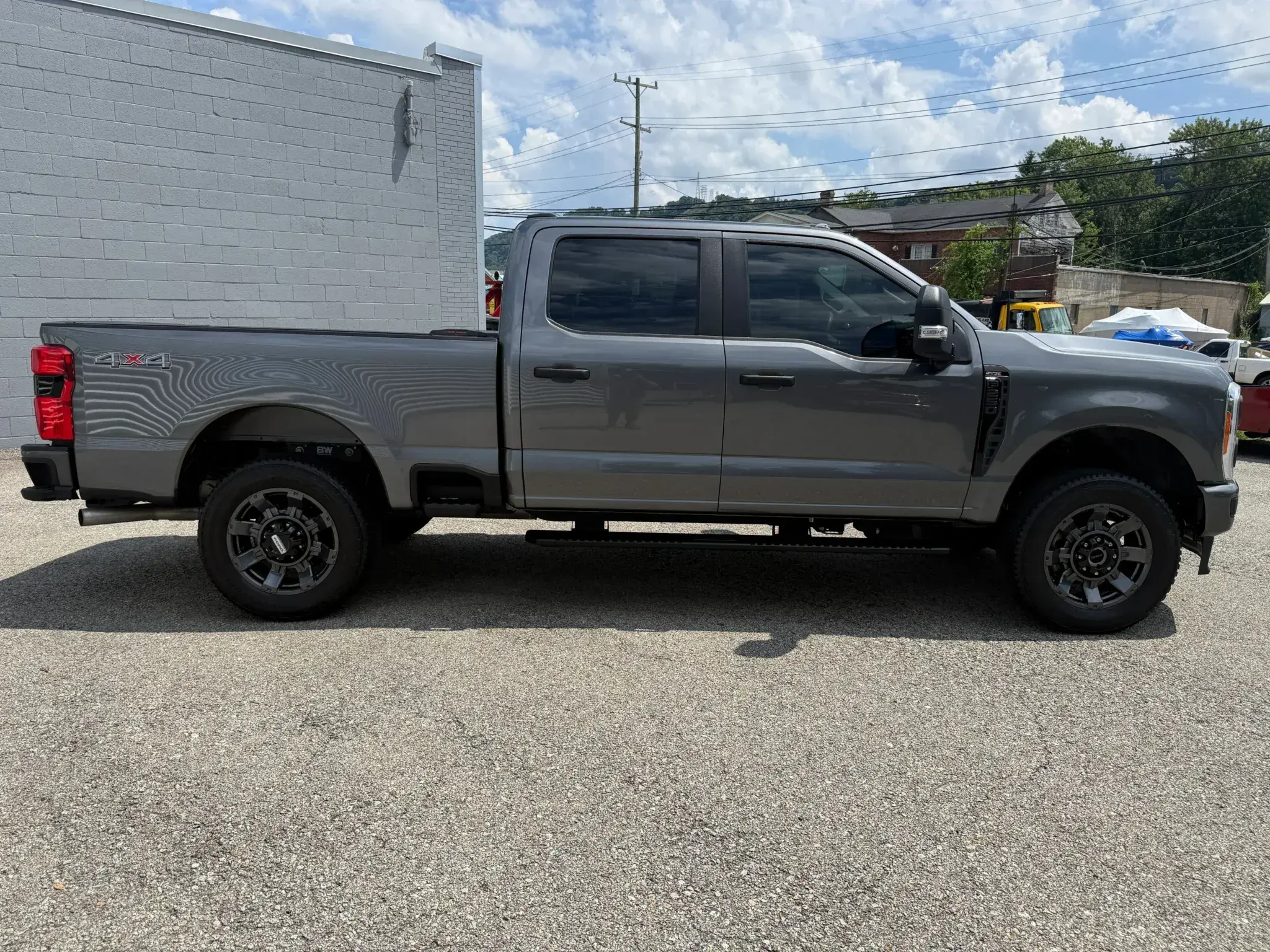 2023 Ford F-250 XL Super Duty Crew Cab