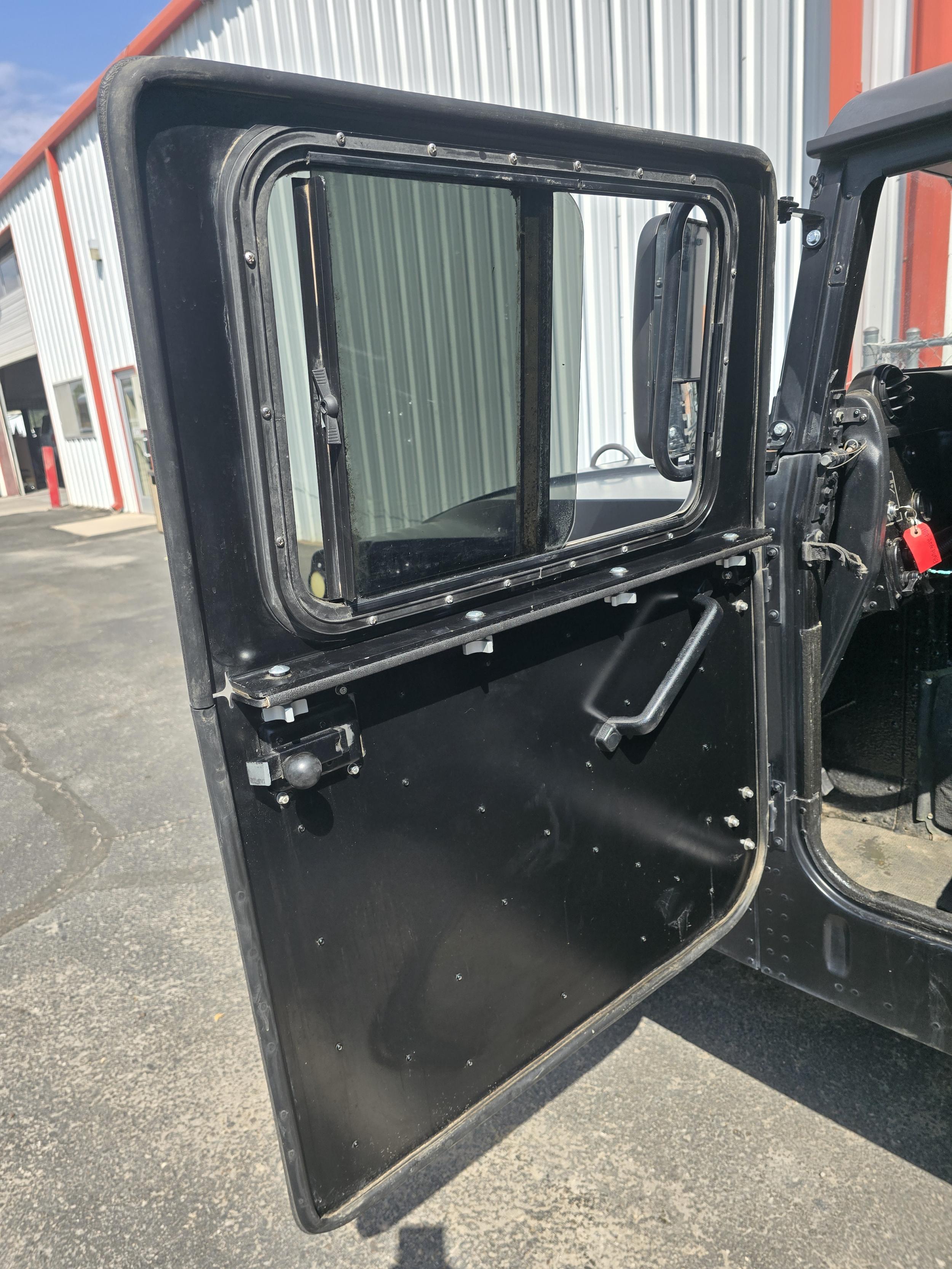 1987 AM General HMMWV