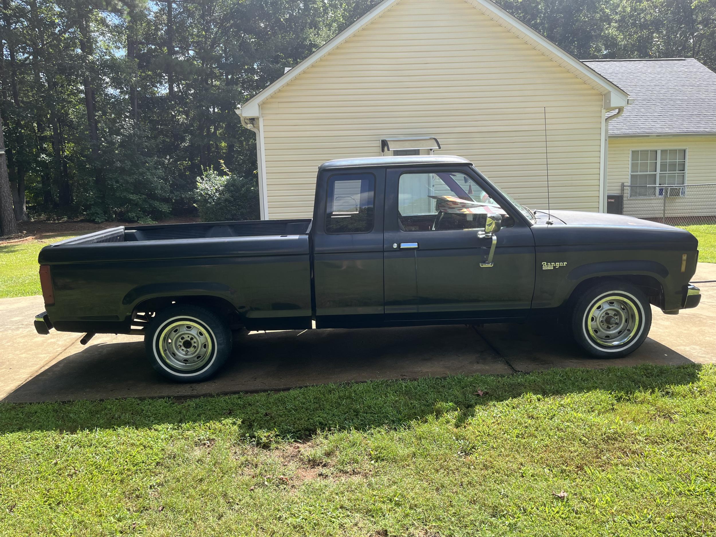 1987 Ford Ranger XLT - 2