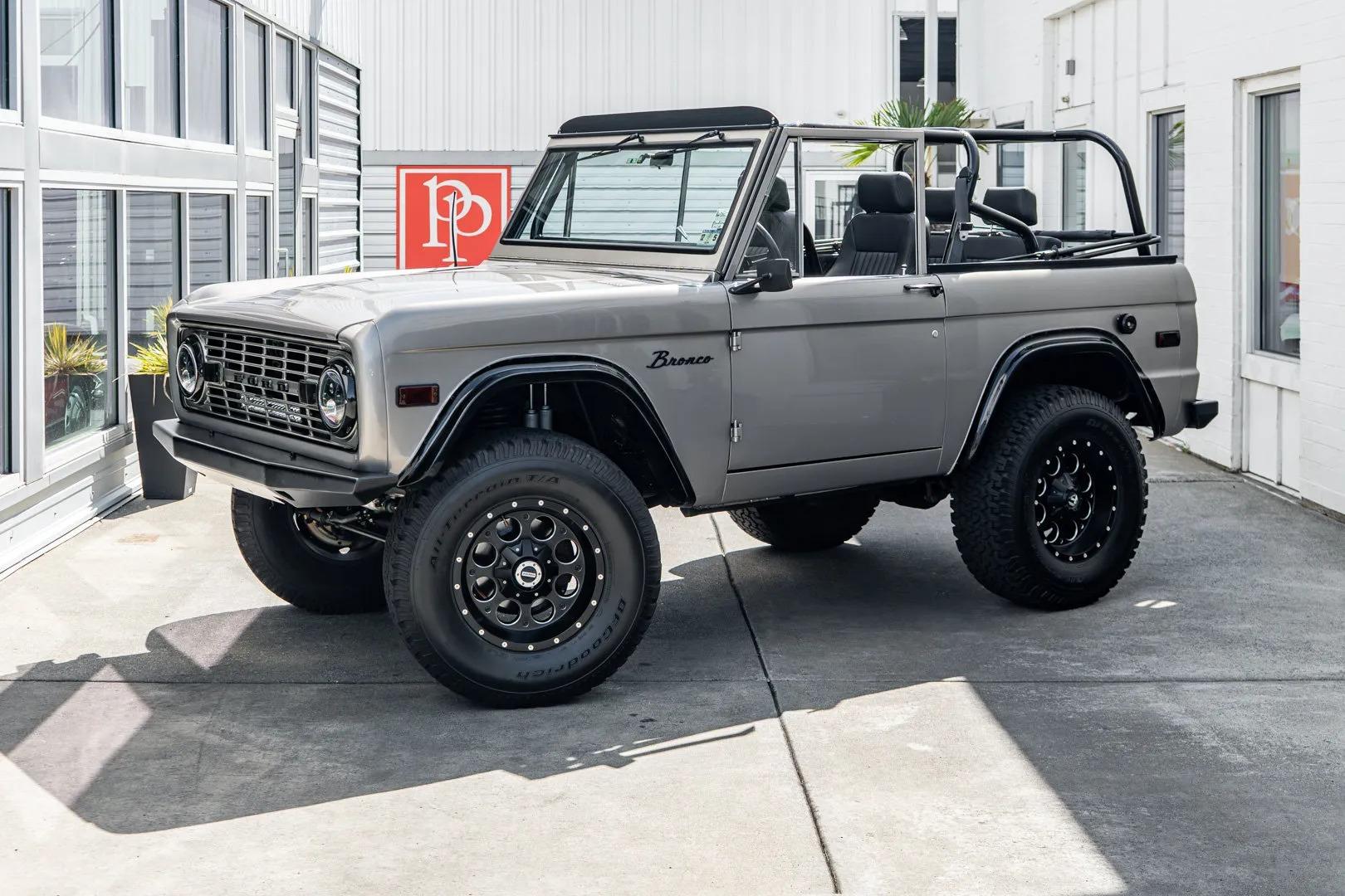 1975 Ford Bronco - 3