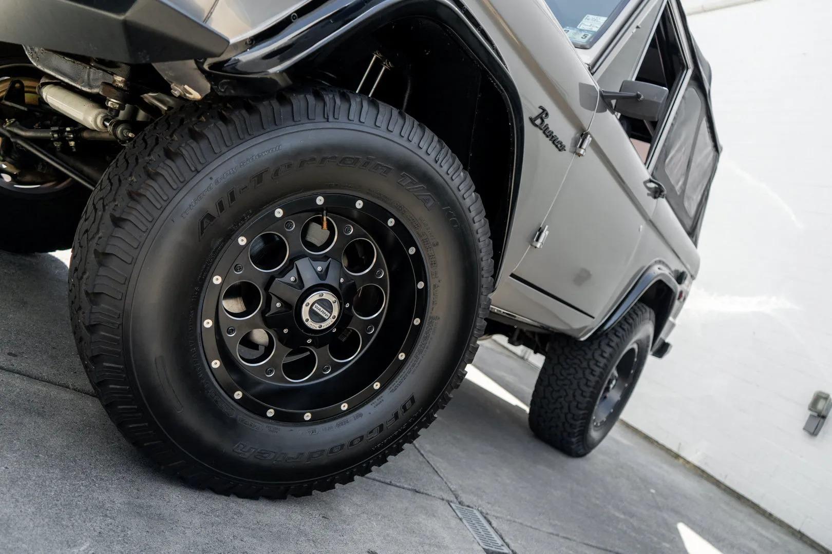 1975 Ford Bronco - 4