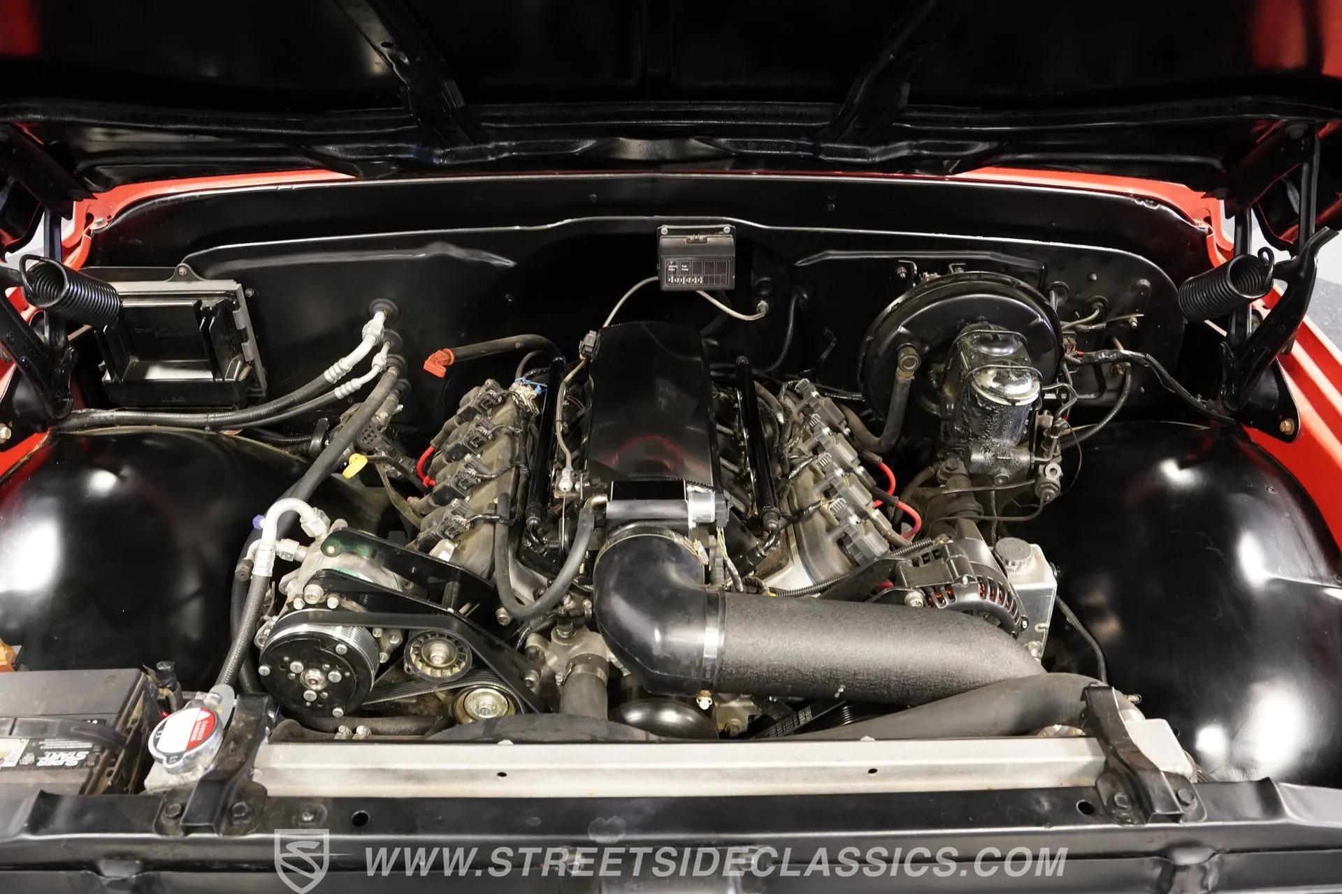 1972 Chevrolet Suburban Patina Restomod